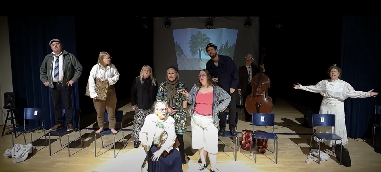 Vaunut-näytelmä Hyvinkään Teatteripäivillä elokuussa 2025